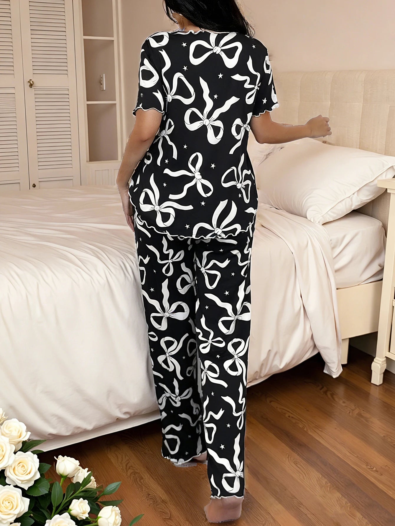 Floral Lounge